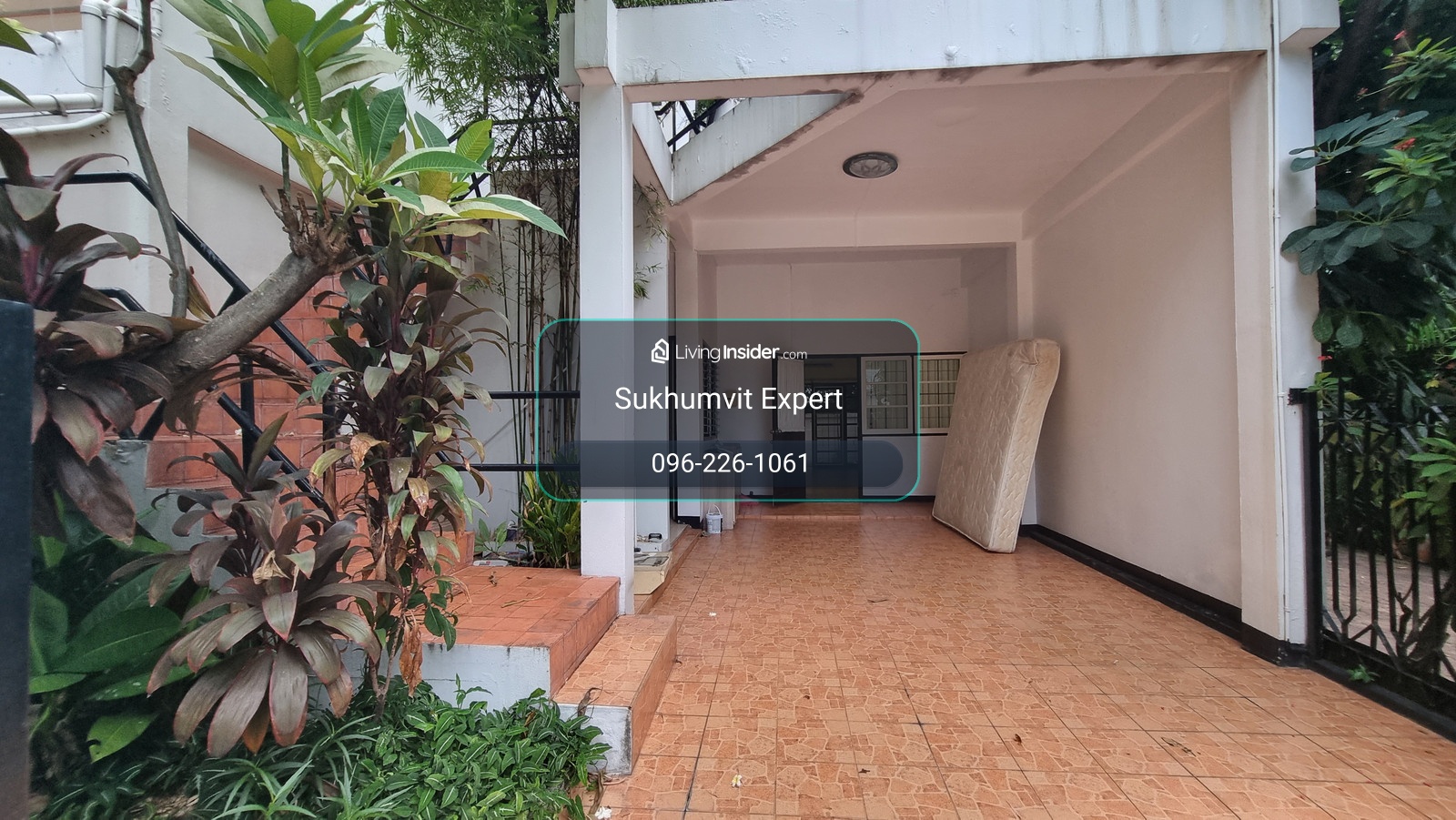 พร้อมพงษ์ ให้เช่าทาวน์โฮม 3 ชั้น 3 ห้องนอน 4 ห้องน้ำ - สงบ ร่มรื่น เพียง 300 เมตรจากถนนสุขุมวิท – รูปที่ 2