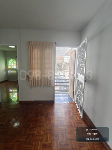 ขายทาวน์เฮ้าส์ 2 ชั้น บ้านรีโนเวทใหม่ พร้อมอยู่ ทำเลดี บดินทร์รักษา 3 ซอย 8 ท่าแร้ง เนื้อที่ 20 ตรว 3นอน 2น้ำ – รูปที่ 4