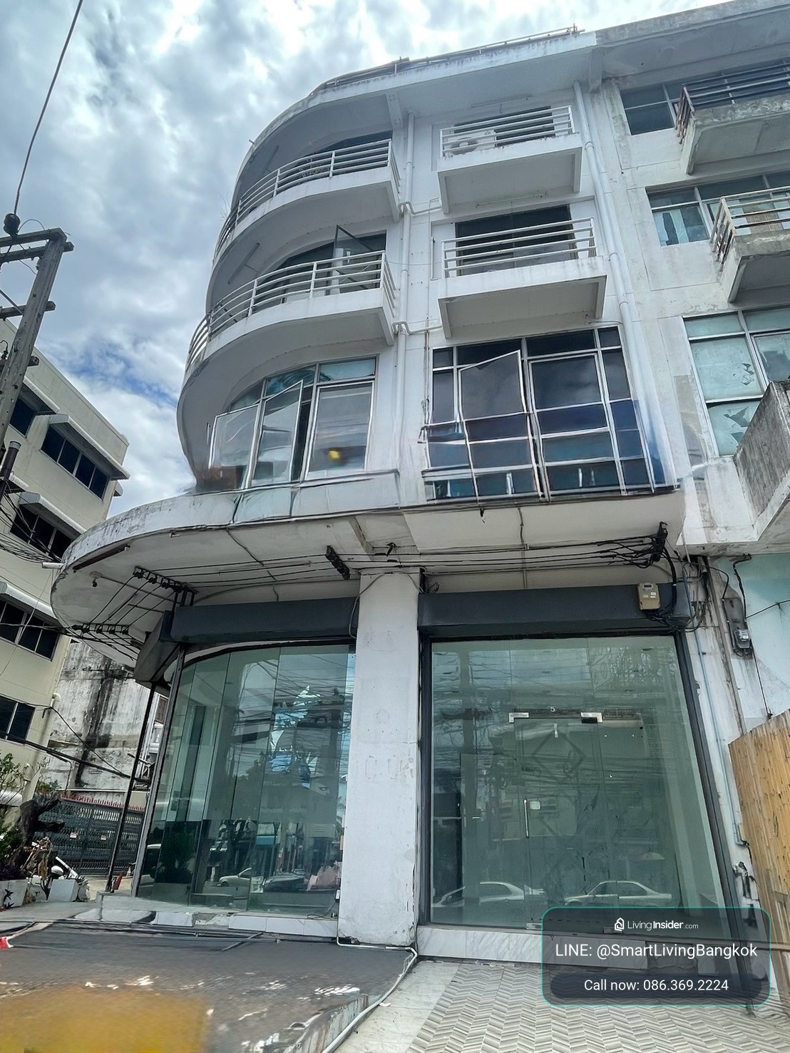 Commercial Building for Rent Onnut Main Road Corner Unit 4.5 Storey Near BTS Sri Nut Large Space Suitable for Office Clinic Showroom
 – รูปที่ 2