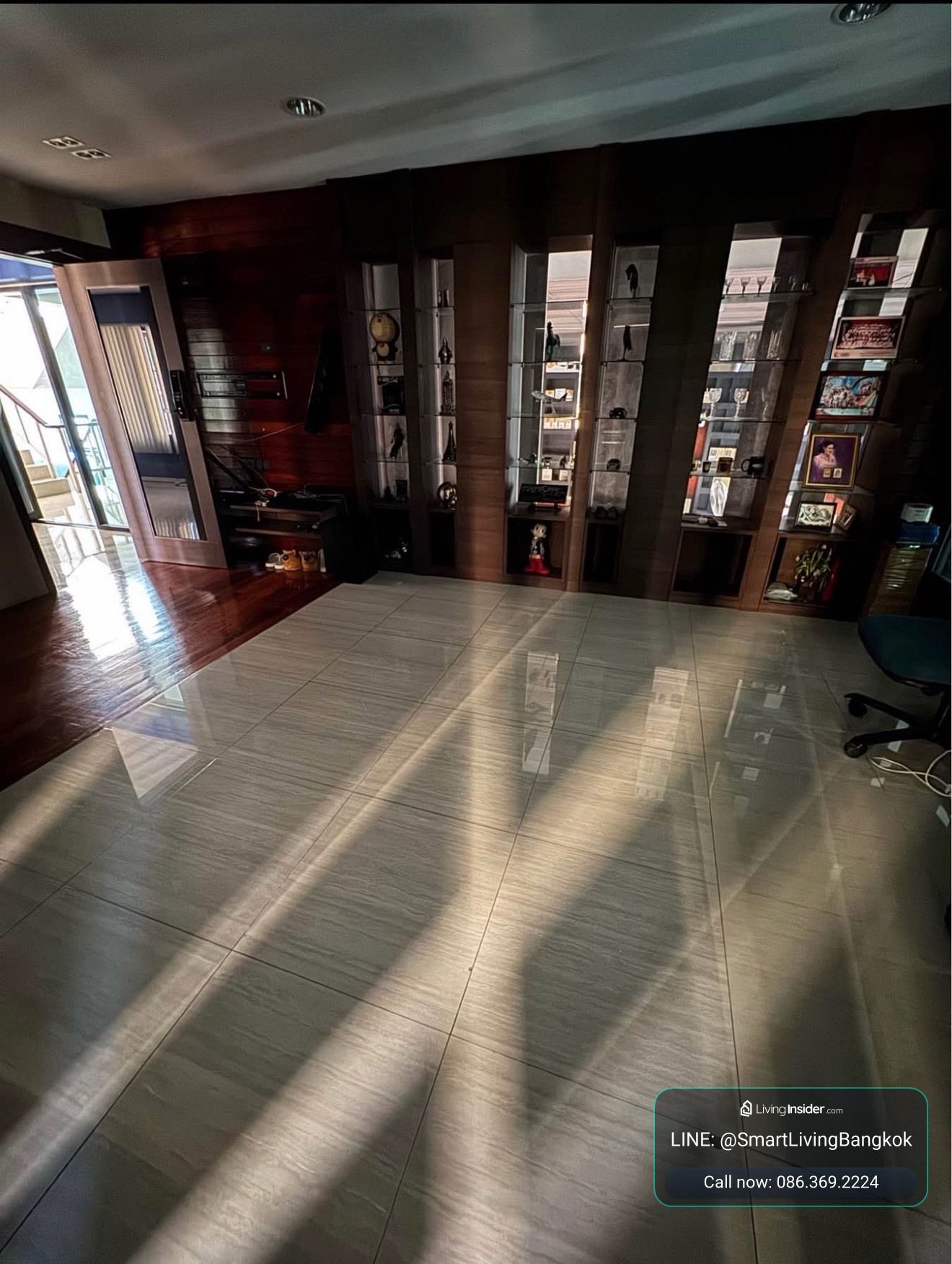 Office building with lift for sale Ramintra Expressway frontage corner unit 3.5 storey with elevator usable area 820 sq.m land 100.03 sq.w near CDC and Central EastVille – รูปที่ 4