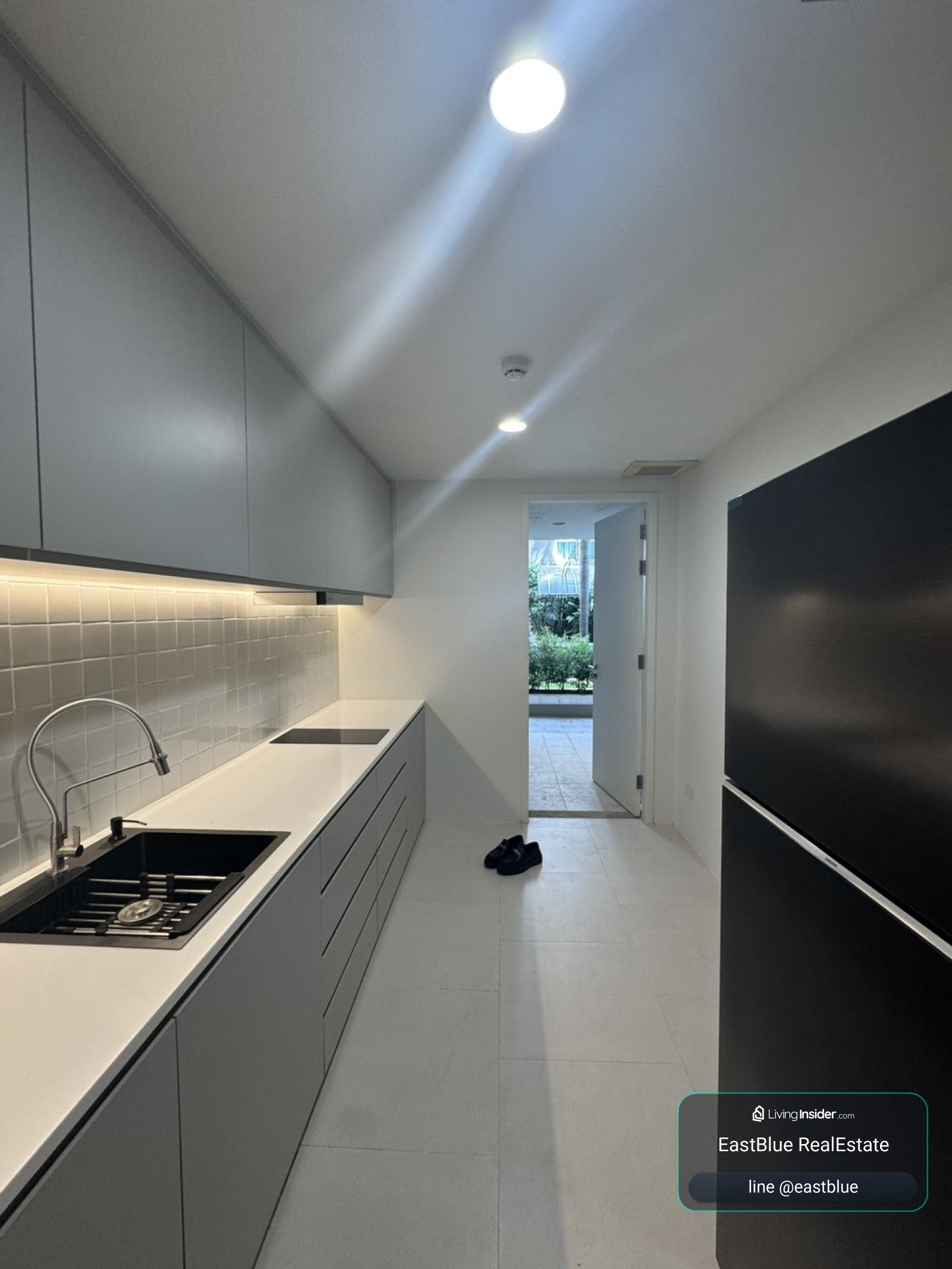 20/07/2026, 🏡 ขายด่วน! คอนโดสุดหรูย่านนราธิวาส 3 ห้องนอนใหญ่ 195 ตร.ม.

🔥 เพียง 65,000 บาท/เดือน ใกล้ BTS ช่องนนทรี สไตล์ Luxury Living! 0642748883 – รูปที่ 4