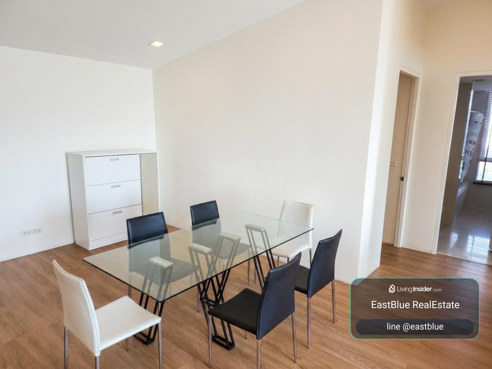 15/10/2026, 🏡 Villa Rachakhru luxury 2 bedrooms 145 sqm in the city center for rent at only 65,000 baht/month!

🔥 Beautiful room in a prime location near the skytrain, ready to move in! 0642748883 – รูปที่ 2