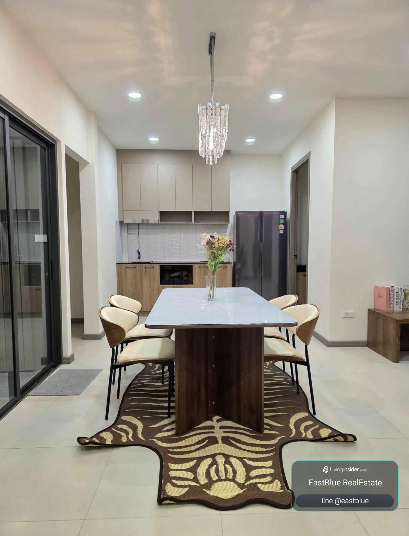 15/10/2026, 🏡 บ้านสวยย่านสุขุมวิท หรูหรา ทำเลทอง ใกล้ BTS!

💎 แค่ 15.99 ล้าน กับบ้าน 3 นอน ใหญ่ขนาด 250 ตร.ม. 0642748883 – รูปที่ 4