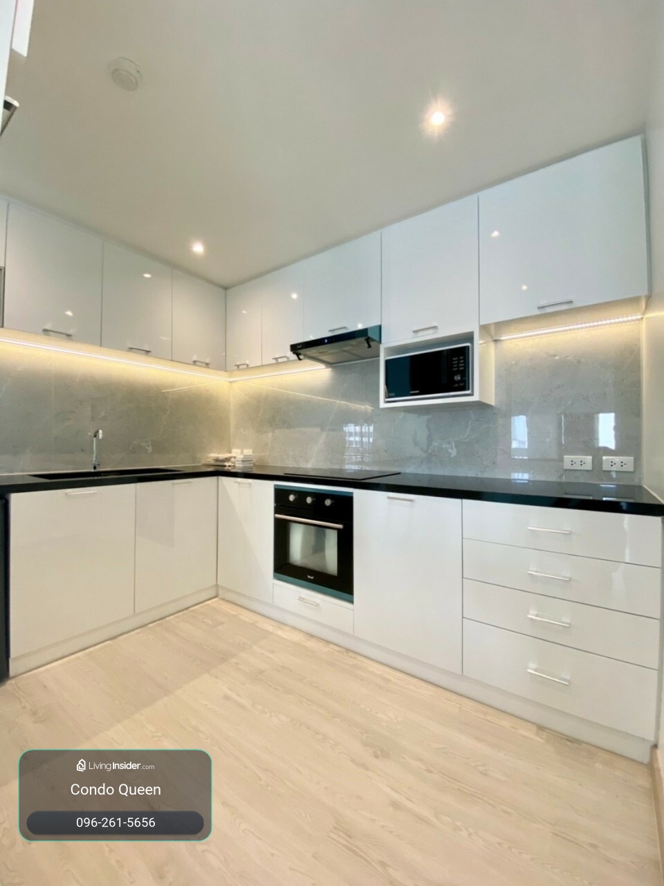 Silom Condominium  2 bed 2 bath 148 Sq,m Rental price 70,000 Baht call Nong 096-2615656 Ready to touring everyday  สีลม คอนโดมิเนียม 9 2นอน 2น้ำ พื้นที่ 148 ตรม เช่า 70,000 บาท  สนใจโทร น้อง 096-2615656 พร้อมให้นัดหมายเข้าชมทุกวัน   Location : Lumpini , S – รูปที่ 2