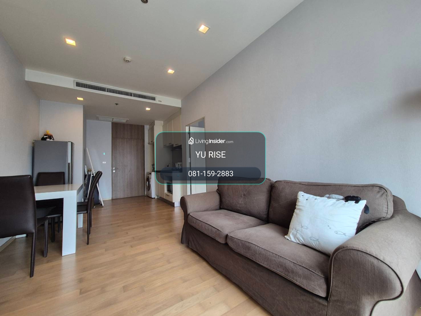 Noble Reveal rents out a fully furnished room with a bird's-eye view of the city from the balcony, fully furnished, and a bathtub. – รูปที่ 3