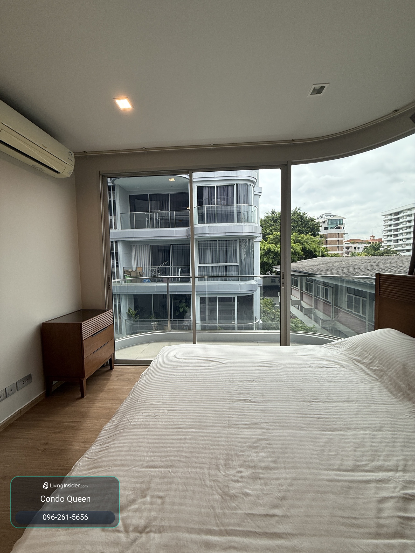 คิว ประสานมิตร ขาย 2 นอน 2น้ำ พื้นที่ 72.83 ตรม 11.99 ล้านบาท สนใจโทร น้อง 096-2615656 พร้อมให้นัดหมายเข้าชมทุกวัน Q Prasanmit for sale 2bed 2 bath 72.83Sq,m Selling price 11,990,000 Baht call Nong 096-2615656 Ready to touring everyday ห้องกว้าง 72. – รูปที่ 2