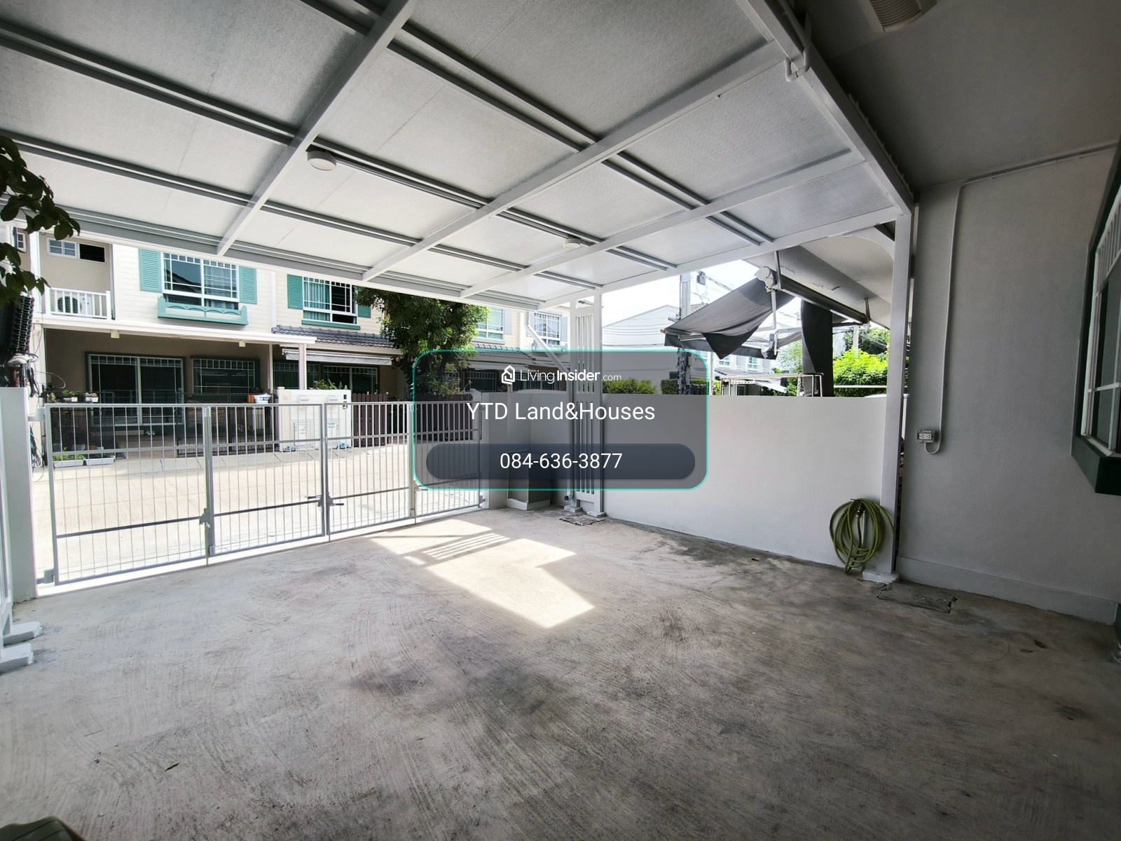 ให้เช่า ทาวน์โฮม 2 ชั้น ใกล้เมกา บางนา ทำเลดีที่สุดในย่านนี้ โครงการ Indy บางนา กม.7 หน้าบ้านหันทางทิศใต้  บ้าน Renovate ใหม่ทั้งหลัง  มีหลังคาที่จอดรถด้านหน้าบ้าน  ด้านหลังปูกระเบื้องและทำเป็นห้องครัวเรียบร้อย บ้านสวยพร้อมเข้าอยู่ – รูปที่ 2