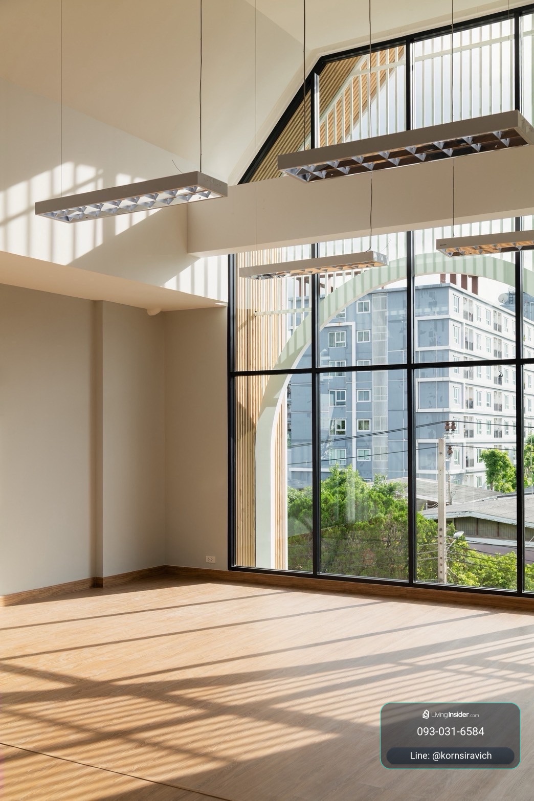 Office for rent, showroom Hua Mak - Ramkhamhaeng | Parking for 10 cars | Near BTS Srikritha station 500 meters. – รูปที่ 4