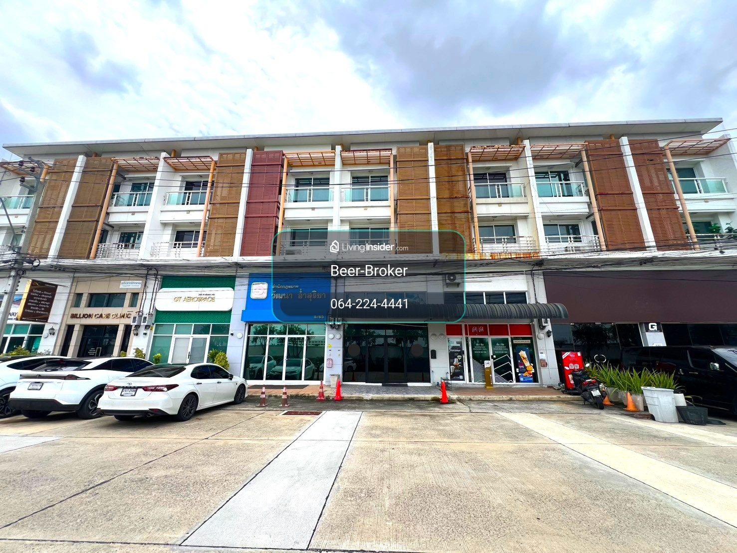 Commercial building just 5 minutes from the airport with plenty of parking. Located on Vibhavadi Road.  – รูปที่ 2