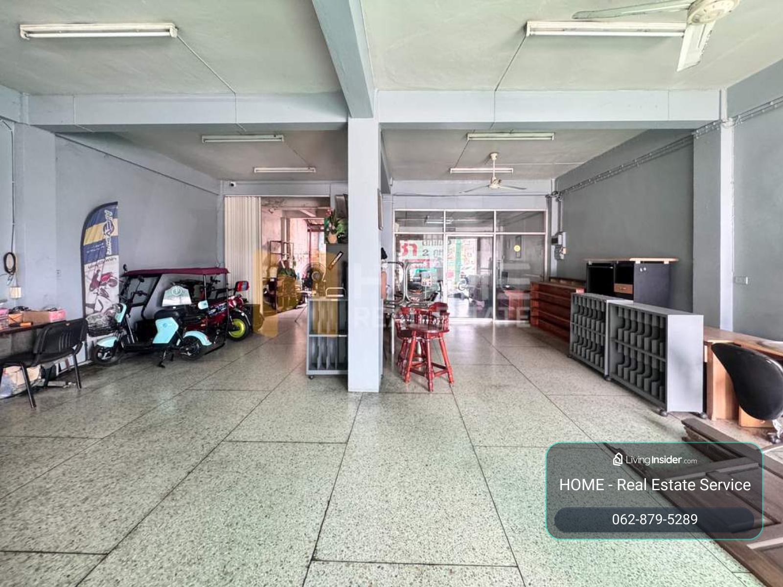 Two adjoining commercial buildings, Pacific Sriracha. / 3 Storey (FOR RENT) YEAN254 – รูปที่ 3