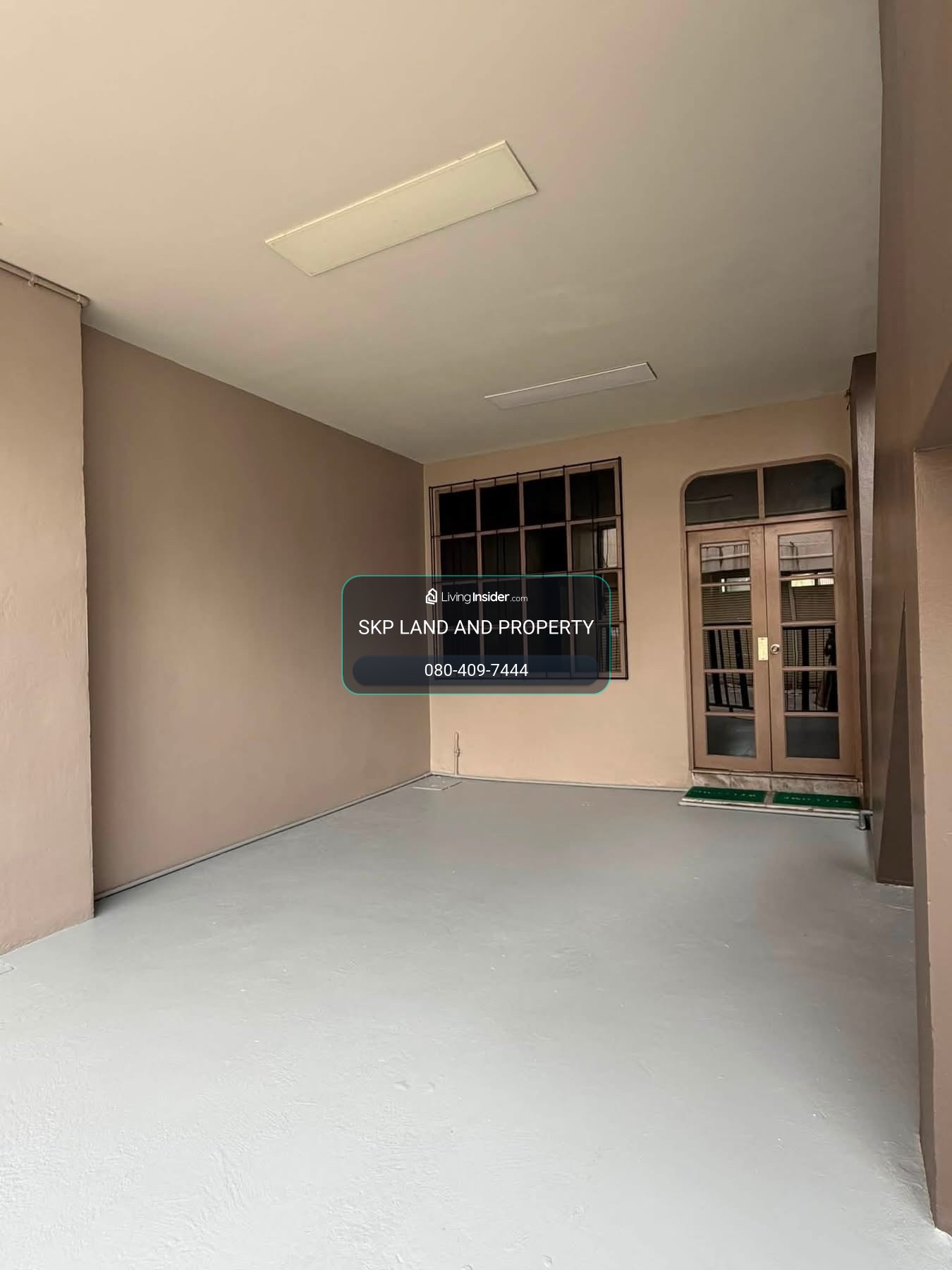 Townhouse for rent, Soi Sukhumvit 44, 5 minutes walk to BTS Phra Khanong and Ekkamai, near Gateway Ekkamai. – รูปที่ 2