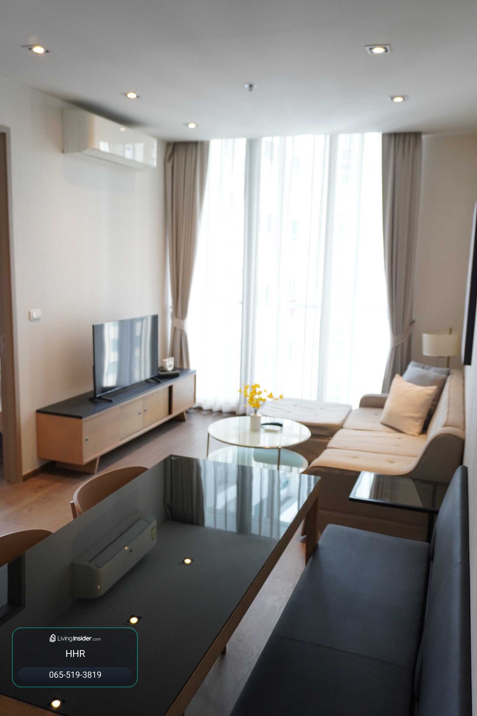 🏢 คอนโดให้เช่า Hampton Residence Next to Emporium ✨ ห้องสวย ทำเลดี เดินทางสะดวก 🛏️ 1 ห้องนอน  1 ห้องนั่งเล่น 1 ห้องน้ำ (Combine Room) ห้องแบบ 📐 ขนาด 52 ตร.ม. 🚆 ใกล้ BTS พร้อมพงษ์ 🚌 มีรถรับส่งถึง BTS ทุก 15 นาที 📶 FREE Wi-Fi – รูปที่ 2