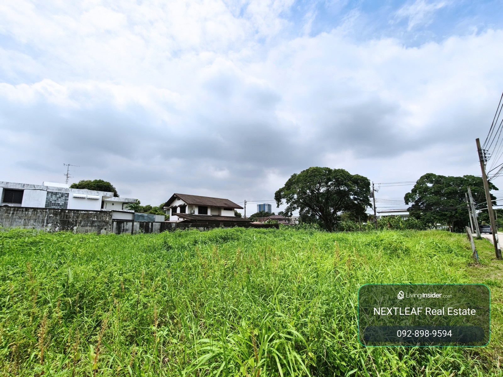 ที่ดินที่สร้างสรรค์บ้านได้ตามที่ต้องการอยู่ในโครงการระดับ Luxury พร้อมสังคมคุณภาพ หมู่บ้านเอื้อสุข ซอยพัฒนาการ 58 เนื้อที่ 200 ตารางวา ใกล้โรงเรียนเตรียมอุดมพัฒนาการ มีรปภ.ในโครงการ ผังเมืองสีเหลือง – รูปที่ 3