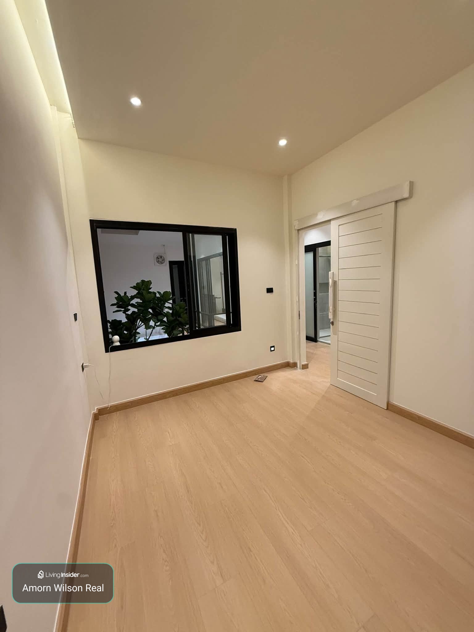 🏡 ขายทาวน์โฮม 𝗣𝗥𝗜𝗩𝗔𝗧𝗘 𝗖𝗢𝗨𝗥𝗧𝗬𝗔𝗥𝗗 𝗥𝗘𝗦𝗜𝗗𝗘𝗡𝗖𝗘 | ลาดพร้าว 41 | 2 ชั้น | 3 ห้องนอน | มี Courtyard กลางบ้าน ✨ | ใกล้ MRT ภาวนา – รูปที่ 3