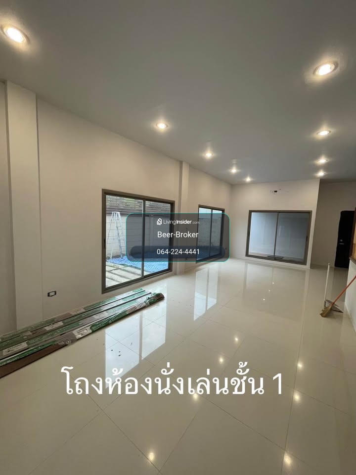 ทาวน์โฮม หลังมุม  เหมาะทั้ง พักอาศัย / Home Office พื้นที่ใช้สอย 176 ตรม. ตรงข้ามเซ็นทรัล ติดรถไฟฟ้า  – รูปที่ 3