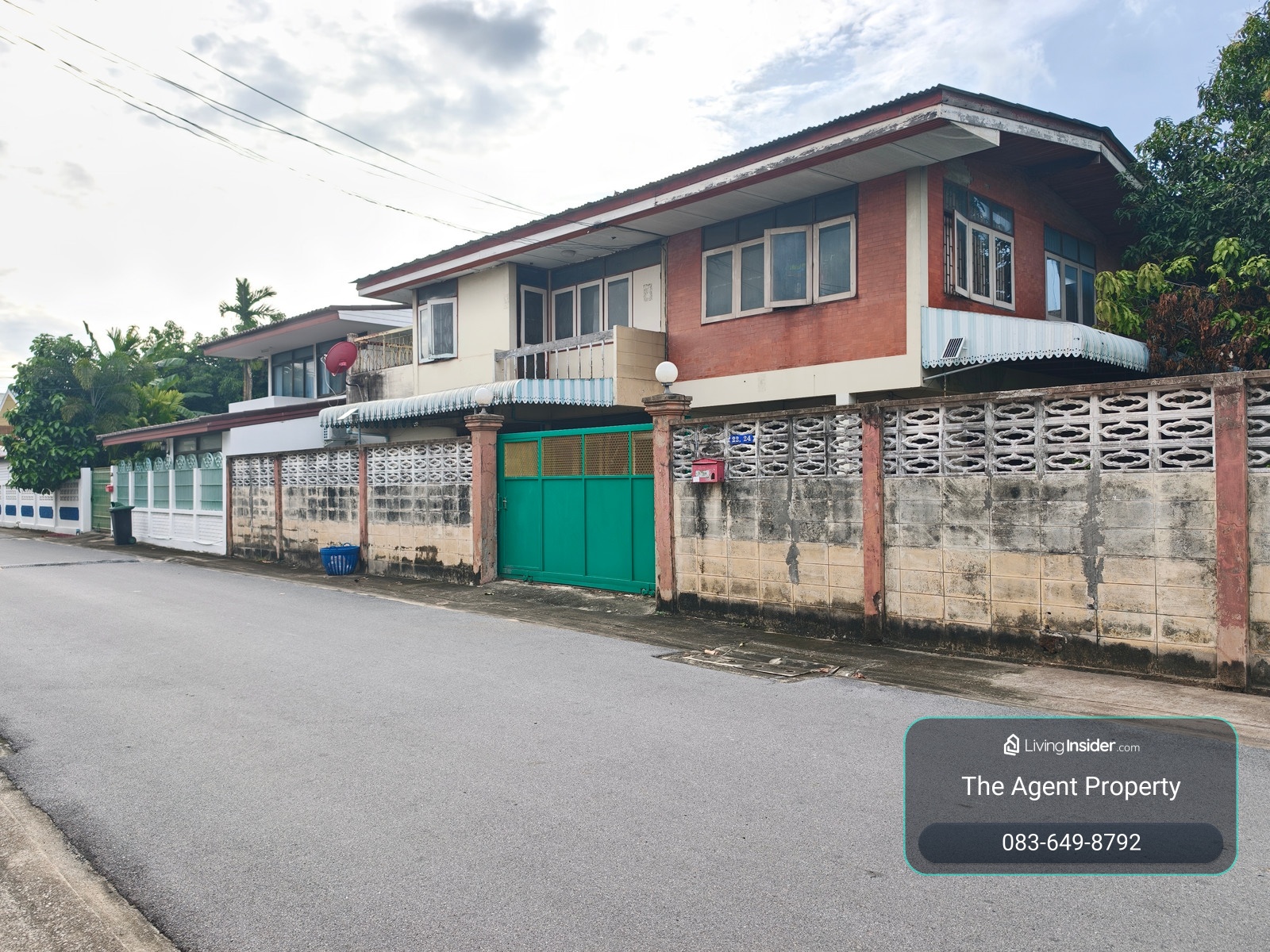 ขายบ้านเดี่ยว หมู่บ้านปัฐวิกรณ์ 2 รามอินทรา 44 แยก 12 บ้านบนที่ดินขนาดใหญ่ถึง 100 ตร.ว. ซึ่งเป็นขนาดที่หาได้ไม่ง่ายในโซนรามอินทรา 2 ชั้น 6 ห้องนอน 4 ห้องน้ำ ขายตามสภาพ เหมาะต้องการนำไปรีโนเวทใหม่ตามสไตล์ของตัวเอง ใกล้รถไฟฟ้าสายสีชมพู สถานีคู้บอน – รูปที่ 3
