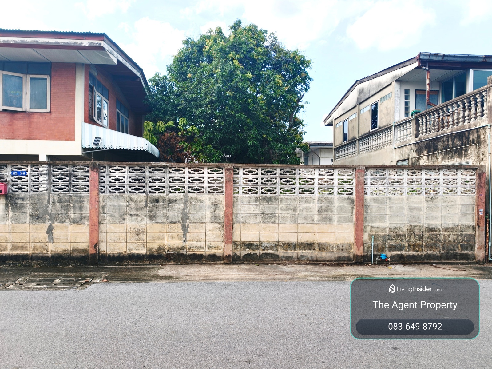 ขายบ้านเดี่ยว หมู่บ้านปัฐวิกรณ์ 2 รามอินทรา 44 แยก 12 บ้านบนที่ดินขนาดใหญ่ถึง 100 ตร.ว. ซึ่งเป็นขนาดที่หาได้ไม่ง่ายในโซนรามอินทรา 2 ชั้น 6 ห้องนอน 4 ห้องน้ำ ขายตามสภาพ เหมาะต้องการนำไปรีโนเวทใหม่ตามสไตล์ของตัวเอง ใกล้รถไฟฟ้าสายสีชมพู สถานีคู้บอน – รูปที่ 2