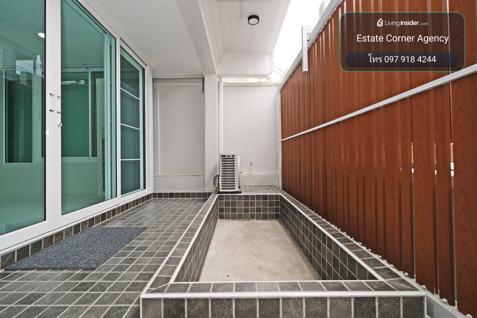 98694 - ขายบ้านเดี่ยวรีโนเวทใหม่สไตล์โมเดิร์นลักชัวรี่ หมู่บ้านเปรมฤทัย (Premruethai) ซอยรามอินทรา 46/1 แถมเฟอร์นิเจอร์บิวท์อินและเครื่องใช้ไฟฟ้าครบครัน – รูปที่ 3