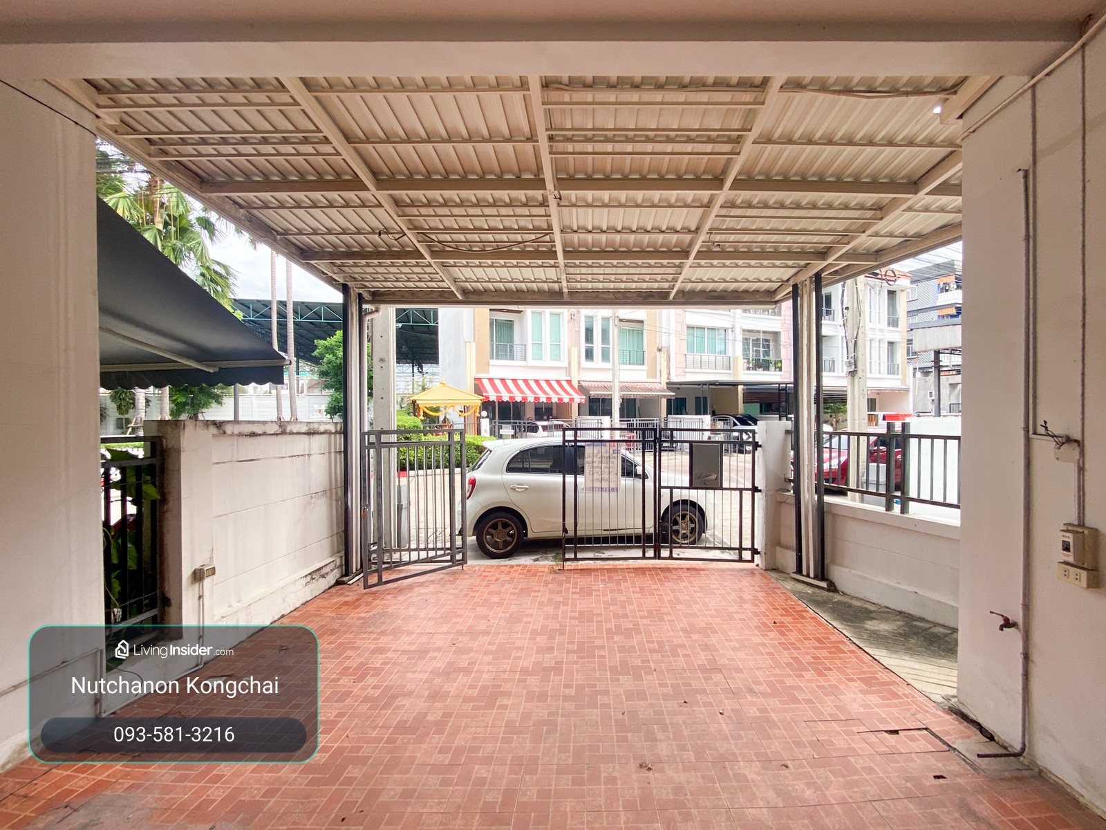 House for sale in the middle of the city, Lat Phrao 101 — Townhome, corner plot, main road, large area 34.8 sq m., single house function, 3 bedrooms, 3 bathrooms + addition of a multi-purpose room. Near the Yellow Line, only 5.33 million baht! – รูปที่ 4