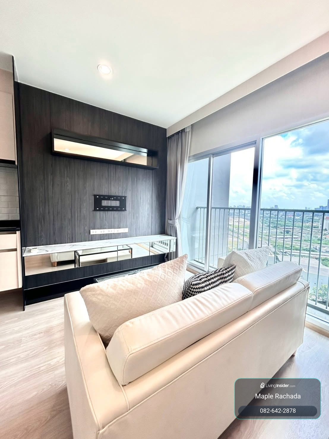 🏙️ For Rent, 2 bedroom condo, high floor, city view, next to MRT Cultural Center. – รูปที่ 3