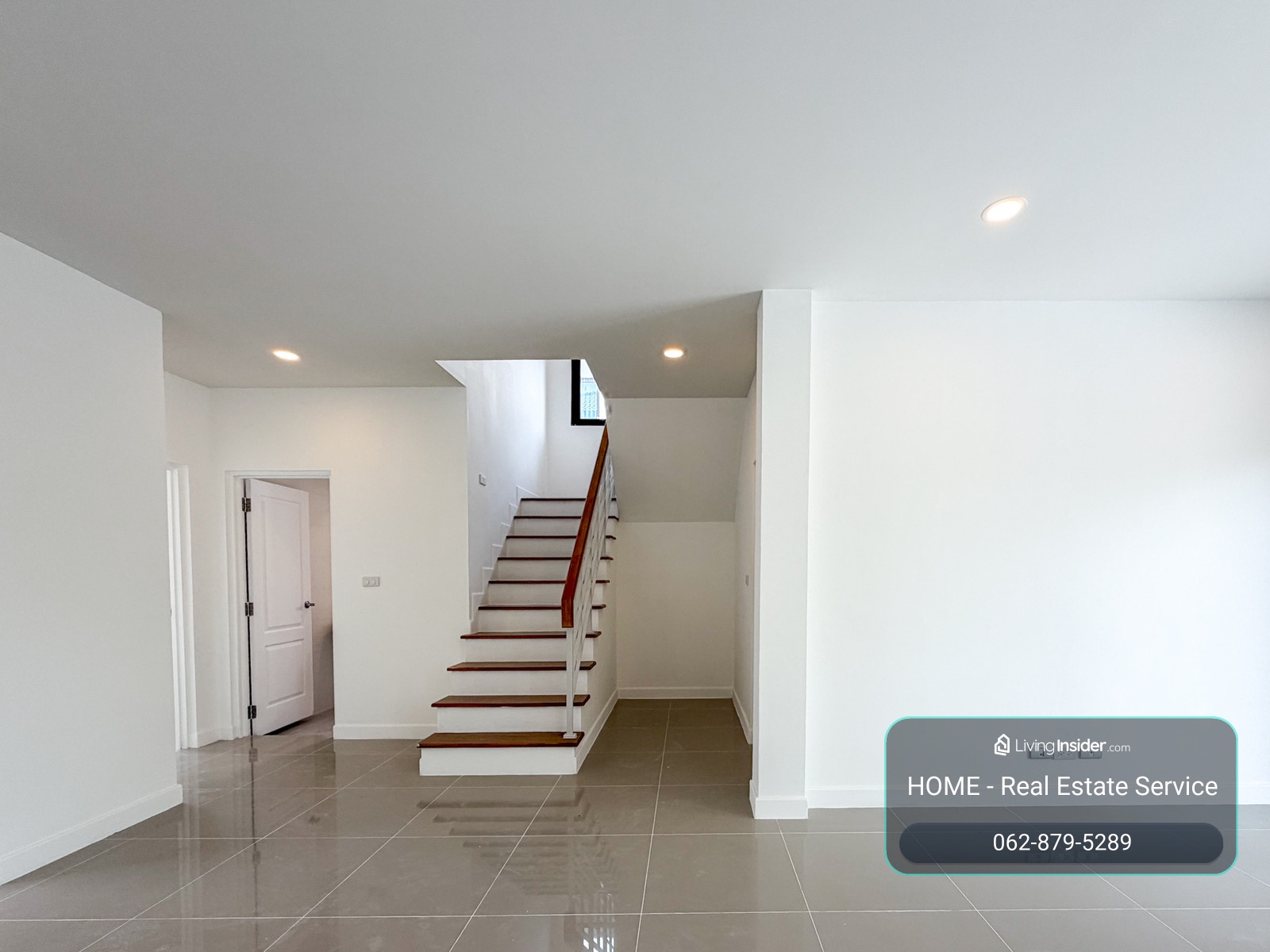 Located at the front of the development with a garden view and no neighbors directly facing the front of the house 🏡 Centro Ratchapruek - Suanpak / 4 Bedrooms (FOR SALE) BALL503 – รูปที่ 4