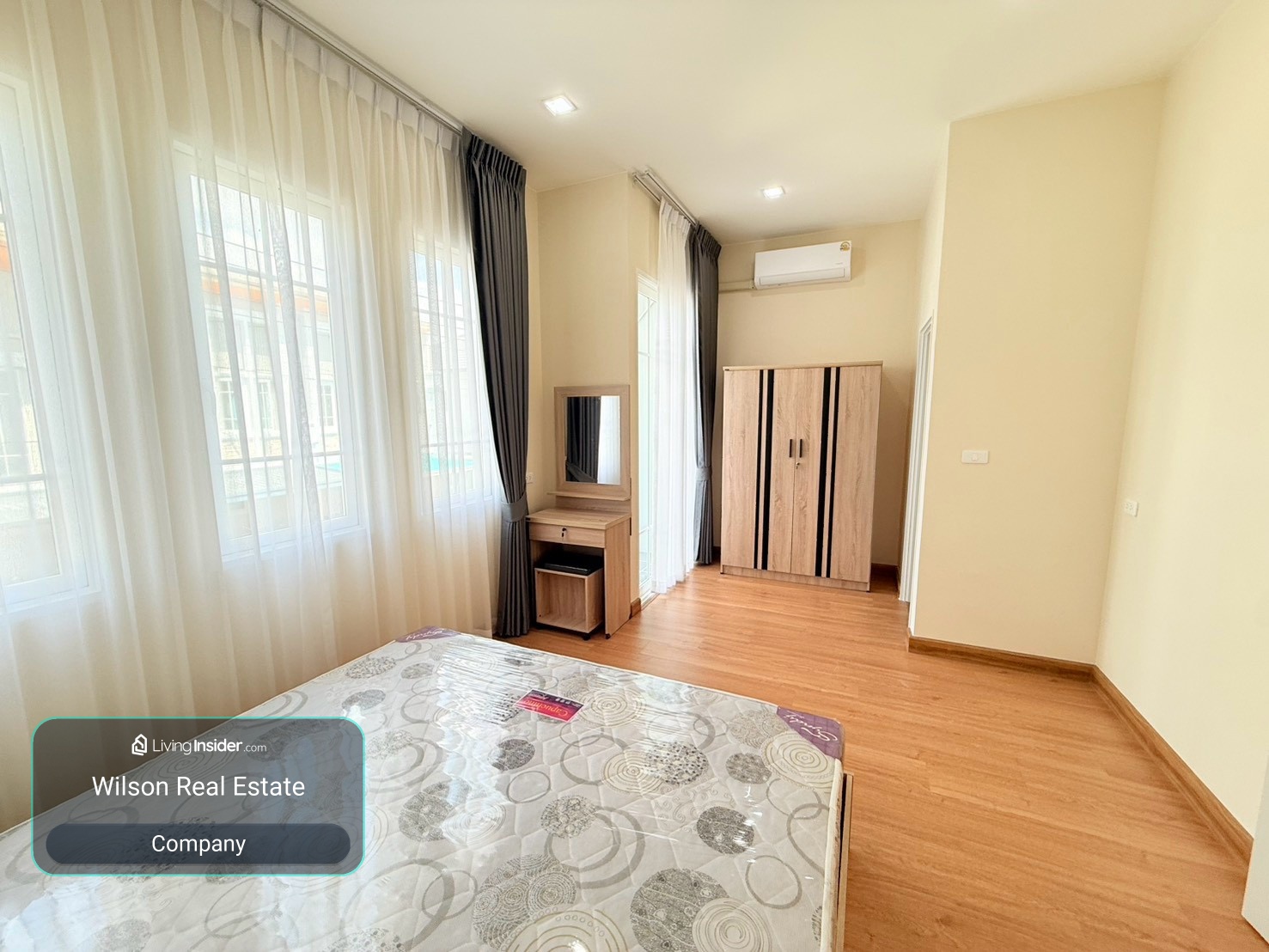 🏡✨ 𝗚𝗢𝗟𝗗𝗘𝗡 𝗧𝗢𝗪𝗡 Vibhavadi–Rangsit | Townhome 𝟰 bedroom 🛏️ | 𝟭𝟮𝟬 sq m | New house, never rented 🔥 | Near Future Park Rangsit | Ready to move in 🔑 | Rent 𝟮𝟬,𝟬𝟬𝟬 baht/month‼️ – รูปที่ 4