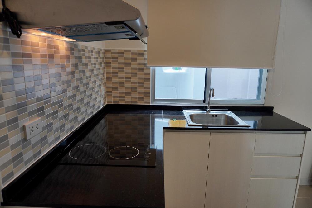 ให้เช่า ทาวน์เฮ้าส์ VENUE 24 Ratchaphruek เวนู 24 ราชพฤกษ์  ใกล้ DBS Denla British School, เด่นหล้า, lotus north ราชพฤกษ์ Loading...